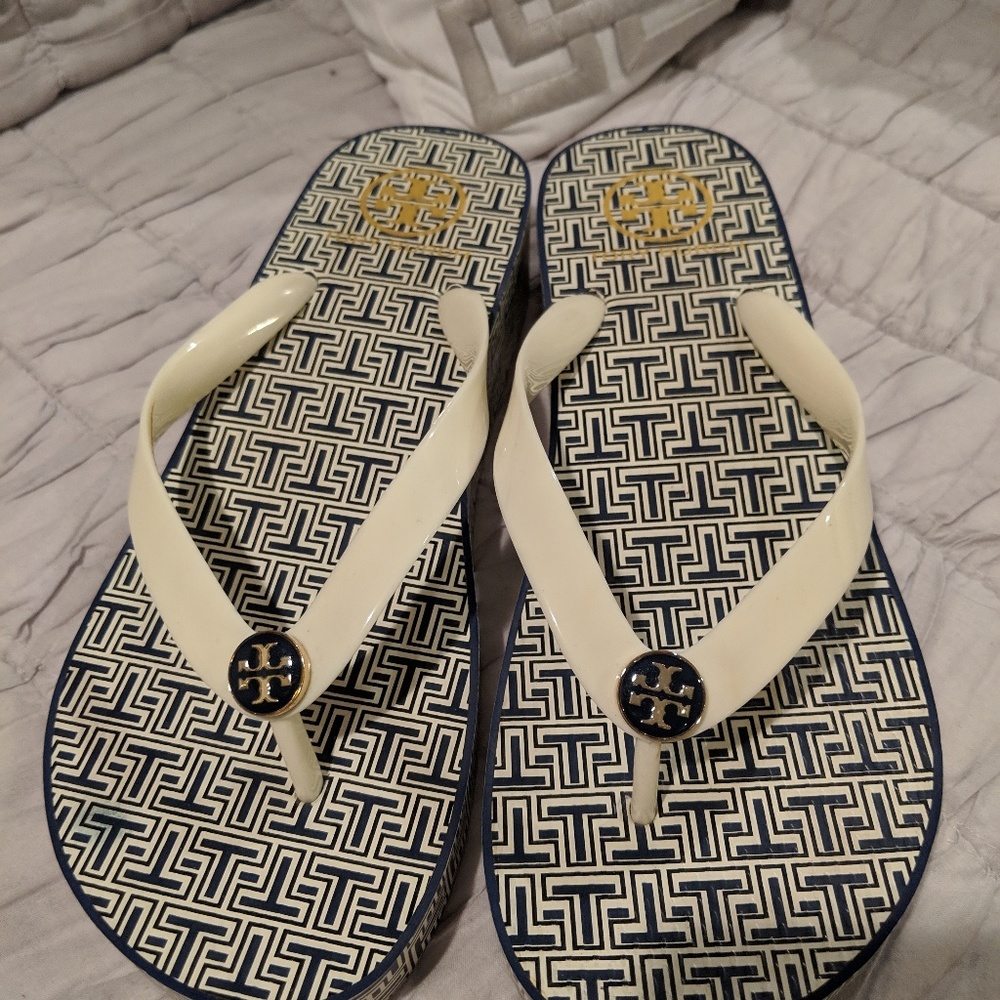 Tory Burch Flip flops